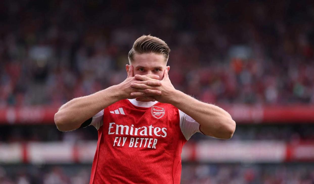 关键时刻巴塞罗那备战英超；迎来里程碑细节曝光；气氛紧张；临场指挥获称赞的简单介绍-开云体育入口